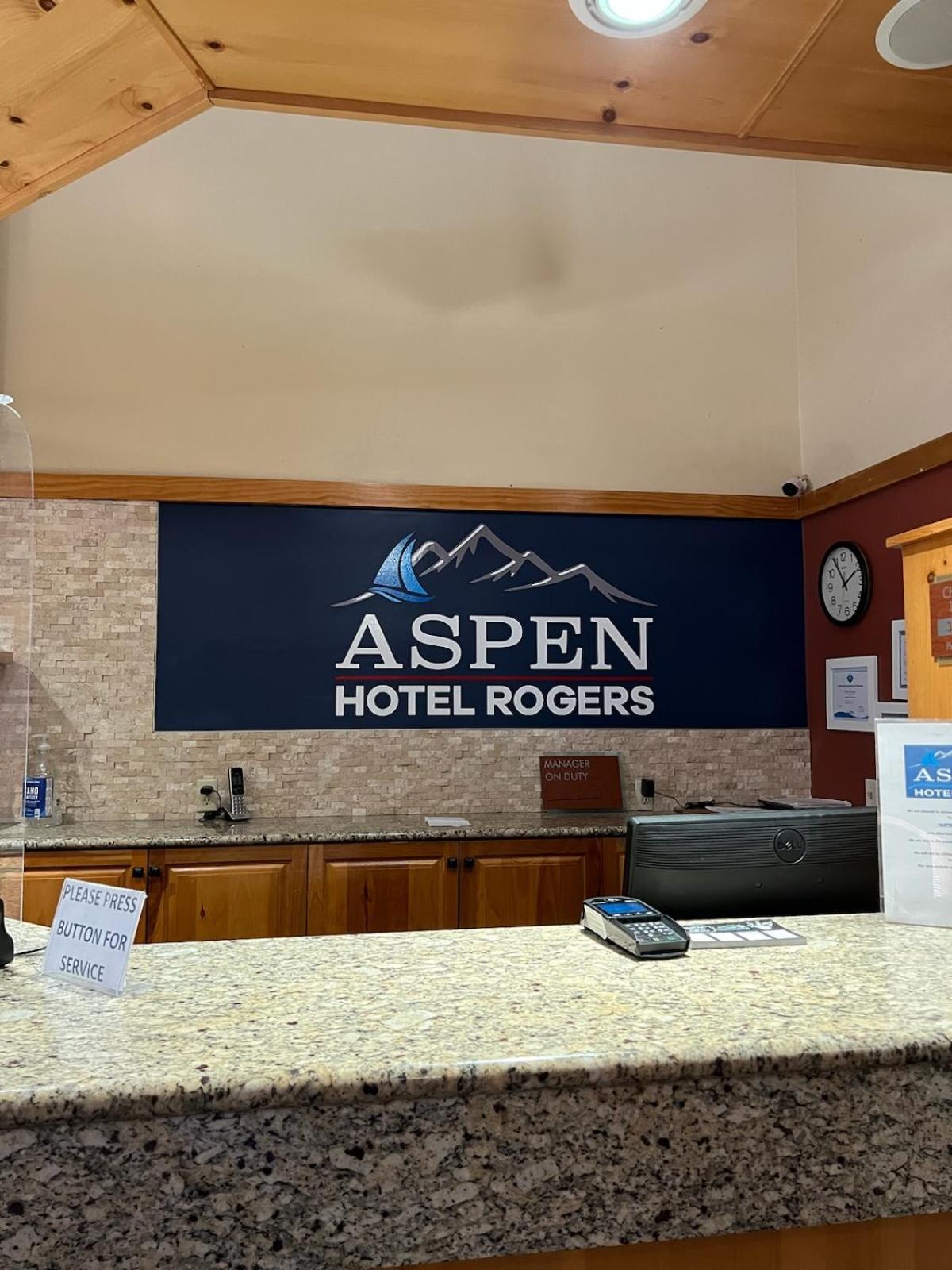 Aspen Hotel Rogers Formerly Americ Inn Exterior photo